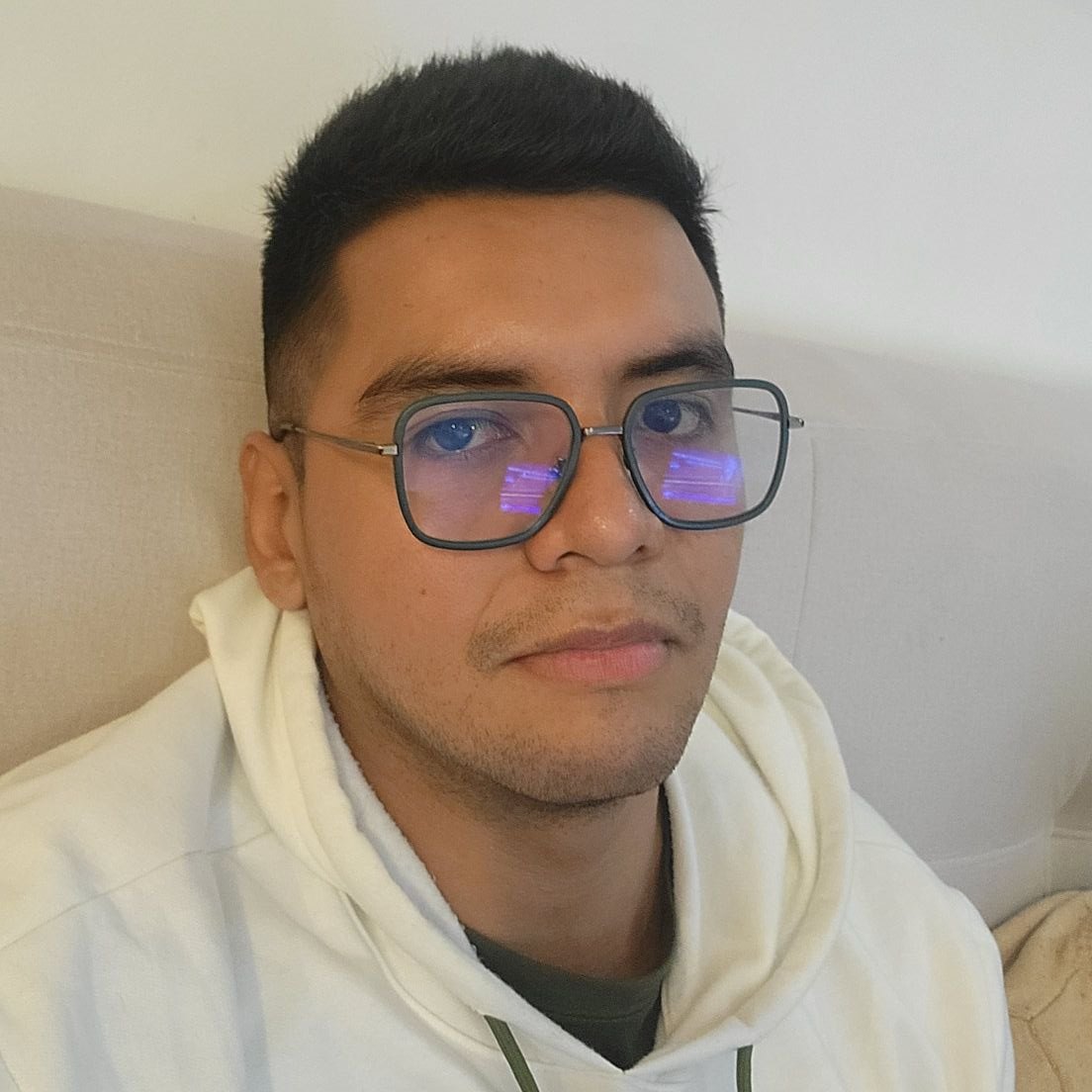 Carlos G., Medellín, Colombia